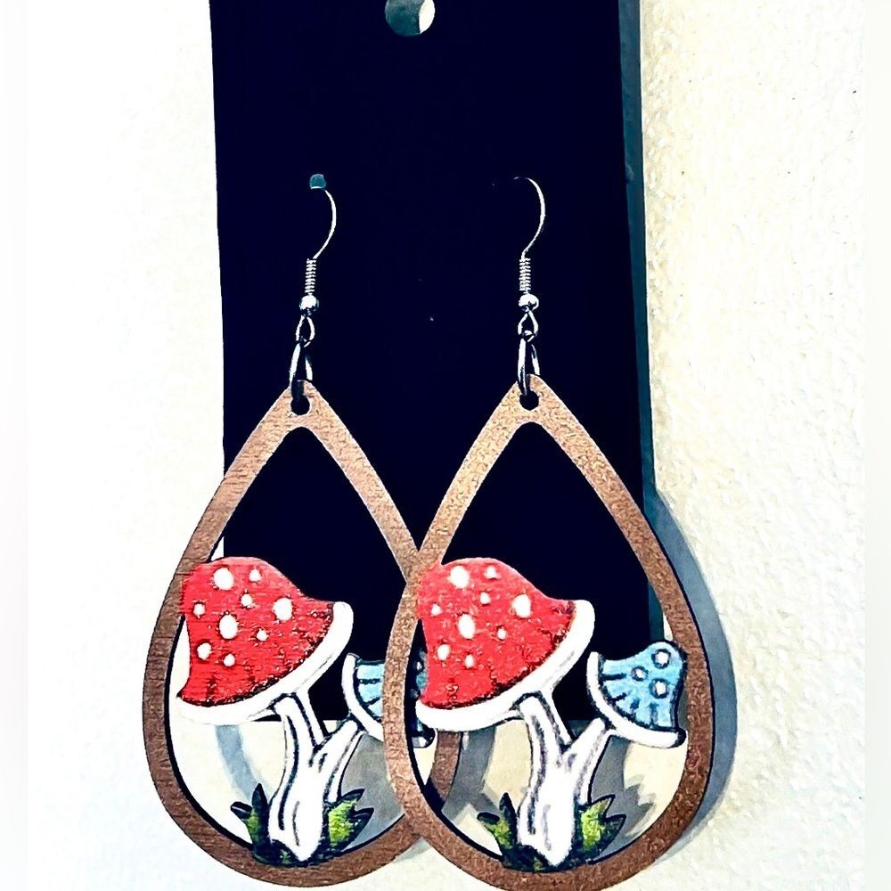 Teardrop Shaped Mushroom Earrings